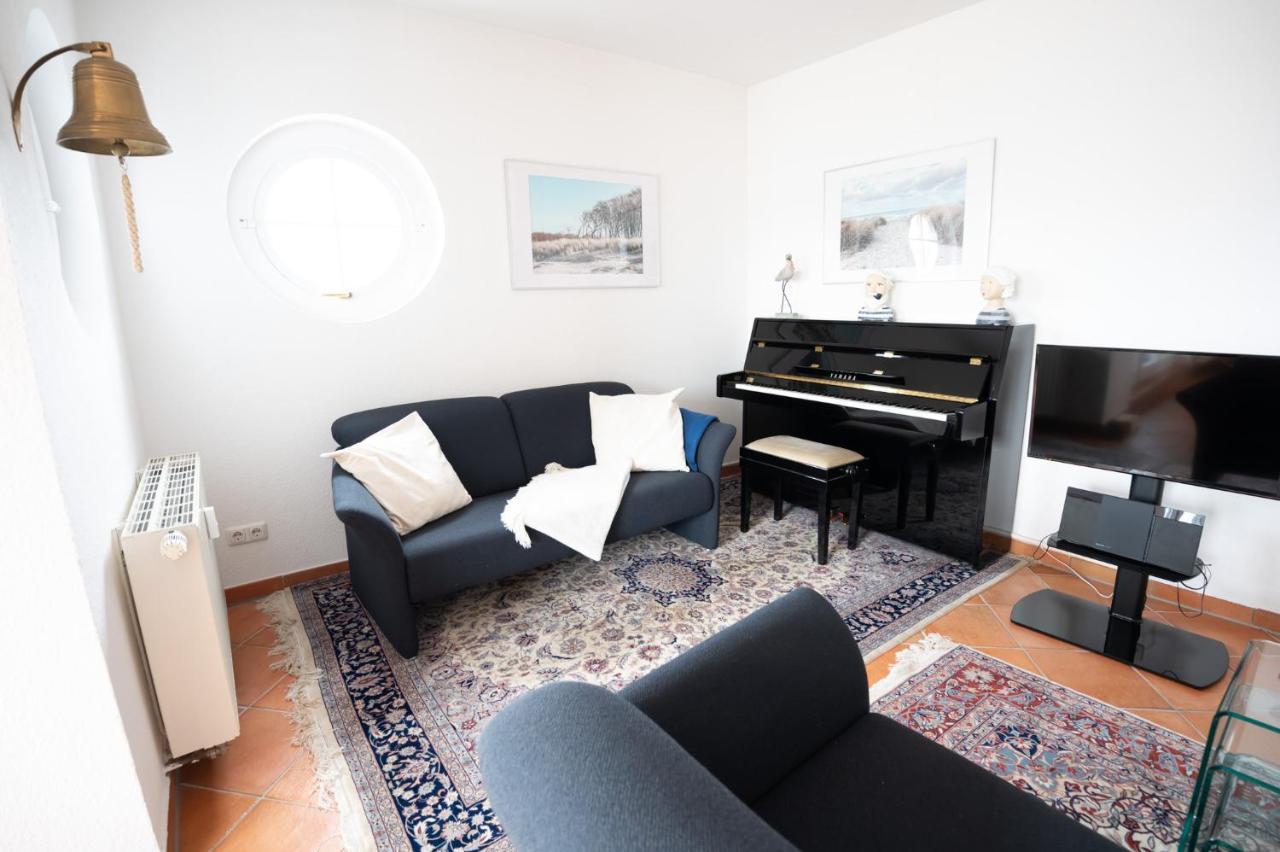 Villa Duene Mit Grosser Sonnenterrasse, Kamin, Wlan Und Tiefgarage Fuer 2-4 Personen Ostseebad Kühlungsborn 外观 照片
